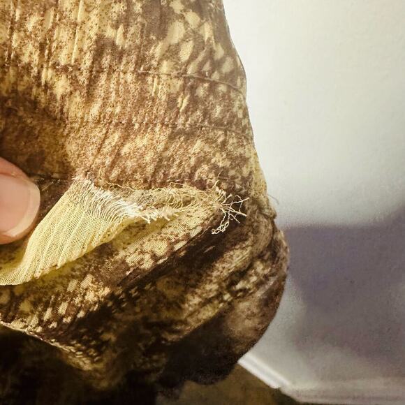 ENZA COSTA Snakeskin Tan Brown Printed Boho Loose Fit Shorts Size Small - Picture 2 of 8